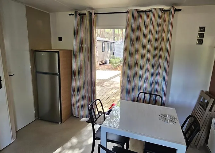 Mobil P171 Le Castellas Kemping